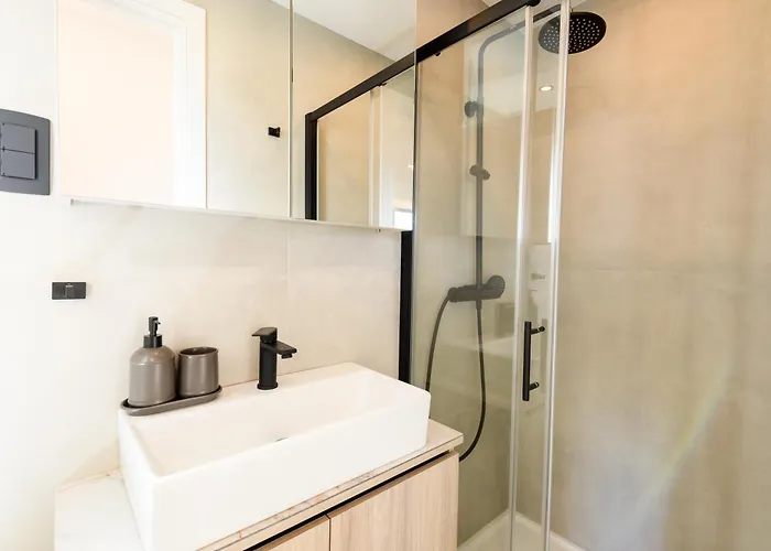 Luxury And Cosy Little House Ivinj 1 בית נופש טיסנו